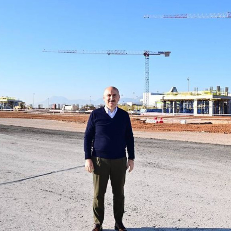 ULAŞTIRMA VE ALTYAPI BAKANI KARAİSMAİLOĞLU: ANTALYA HAVALİMANI YAPILACAK YATIRIMLA BİRLİKTE DÜNYANIN GÖZDESİ OLACAK
