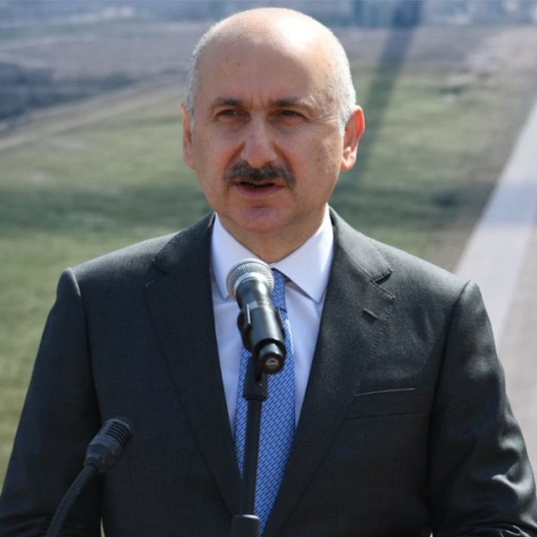 ULAŞTIRMA VE ALTYAPI BAKANI KARAİSMAİLOĞLU: İLK ÇEYREKTE UÇAKLA SEYAHAT EDENLERİN SAYISI 30 MİLYON KİŞİYE YAKLAŞTI