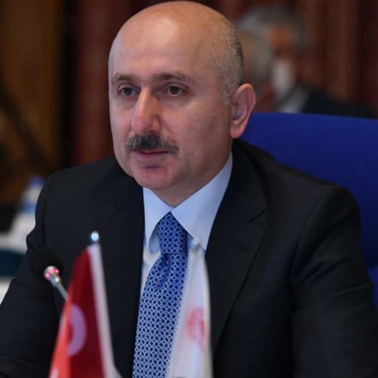 ULAŞTIRMA VE ALTYAPI BAKANI KARAİSMAİLOGLU: 'TÜM YATIRIMLARIMIZ, TÜRKİYE'NİN BÜTÜNSEL KALKINMASI İÇİN'