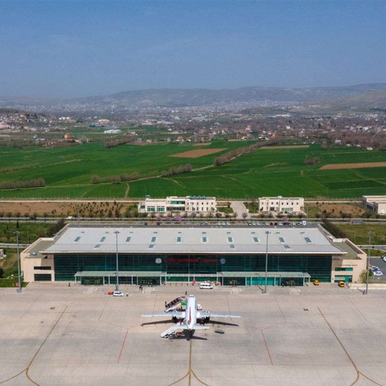 ELAZIĞ HAVALİMANI PİSTİ BAKIMA ALINDI