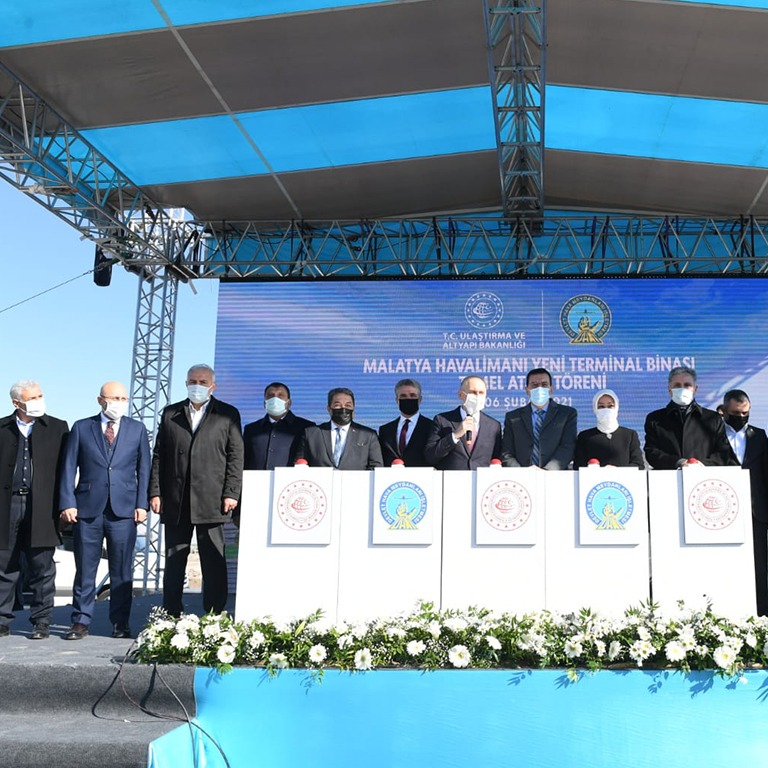 BAKAN KARAİSMAİLOĞLU: "MALATYA HAVALİMANI’NIN YILLIK YOLCU KAPASİTESİNİ 2,5 MİLYON YOLCUYA ÇIKARACAĞIZ"