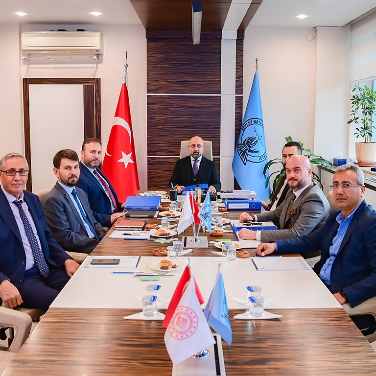 DHMİ YÖNETİM KURULUNDA DEVİR TESLİM