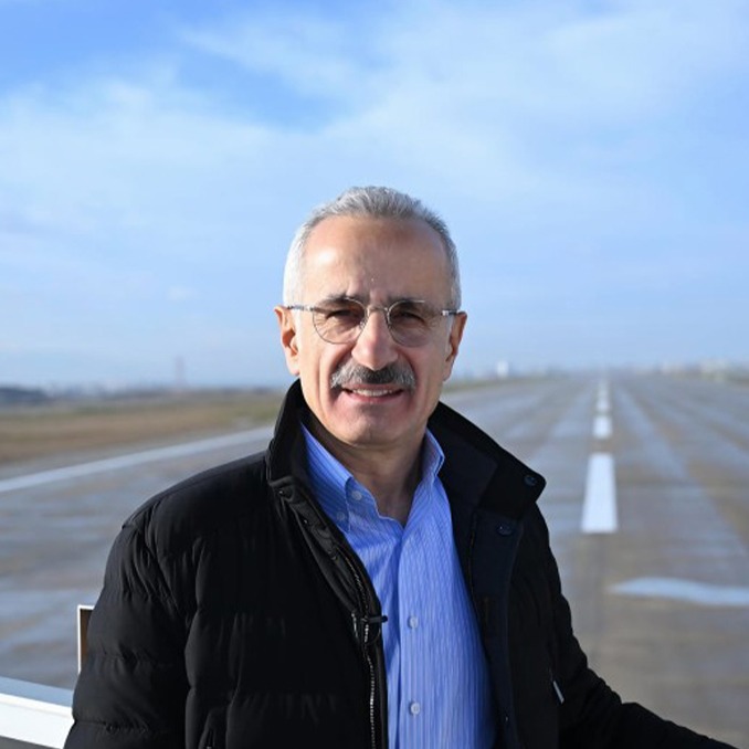 ÜÇLÜ BAĞIMSIZ PİST OPERASYONU YARIN BAŞLIYOR