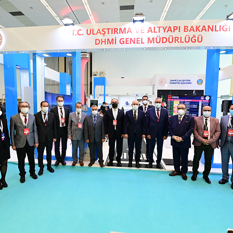 DHMİ TARAFINDAN YERLİ VE MİLLÎ İMKÂNLARLA GELİŞTİRİLEN SİSTEMLER VERİMLİLİK VE TEKNOLOJİ FUARI’NDA BÜYÜK İLGİ GÖRDÜ 