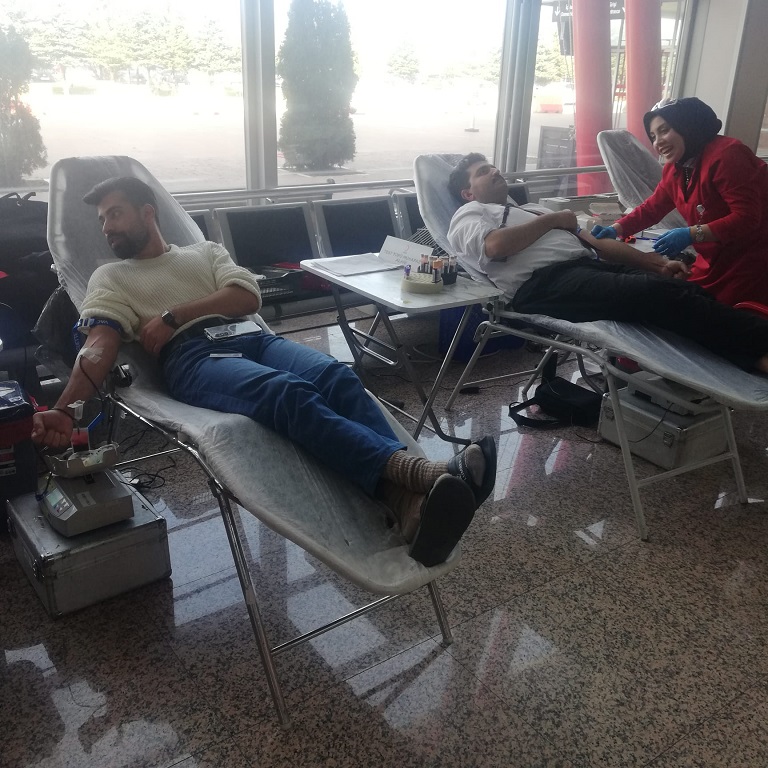 HAVALİMANIMIZDA DÜZENLENEN KAN BAĞIŞI KAMPANYASINA YOĞUN İLGİ GÖSTERİLDİ