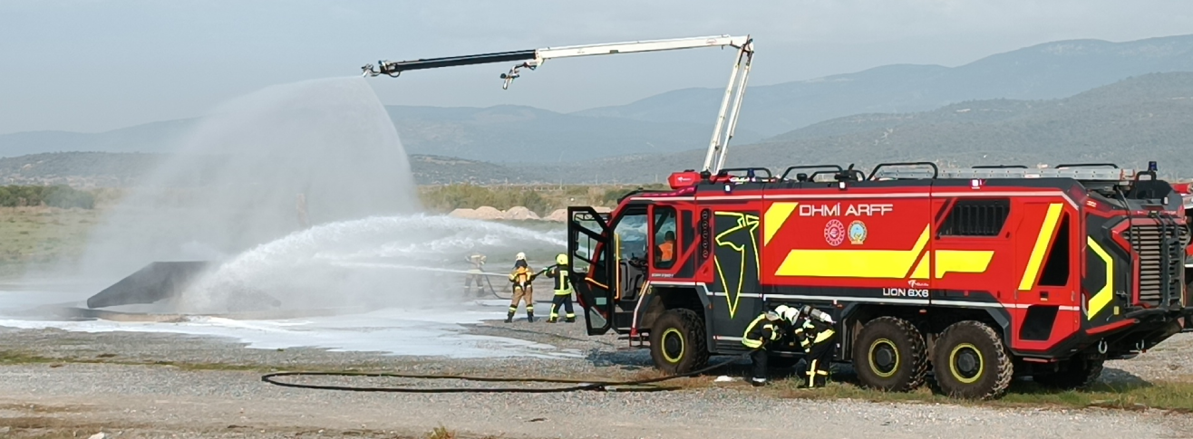 Havalimanımızda Ateşli Yangın Tatbikatı Gerçekleştirildi