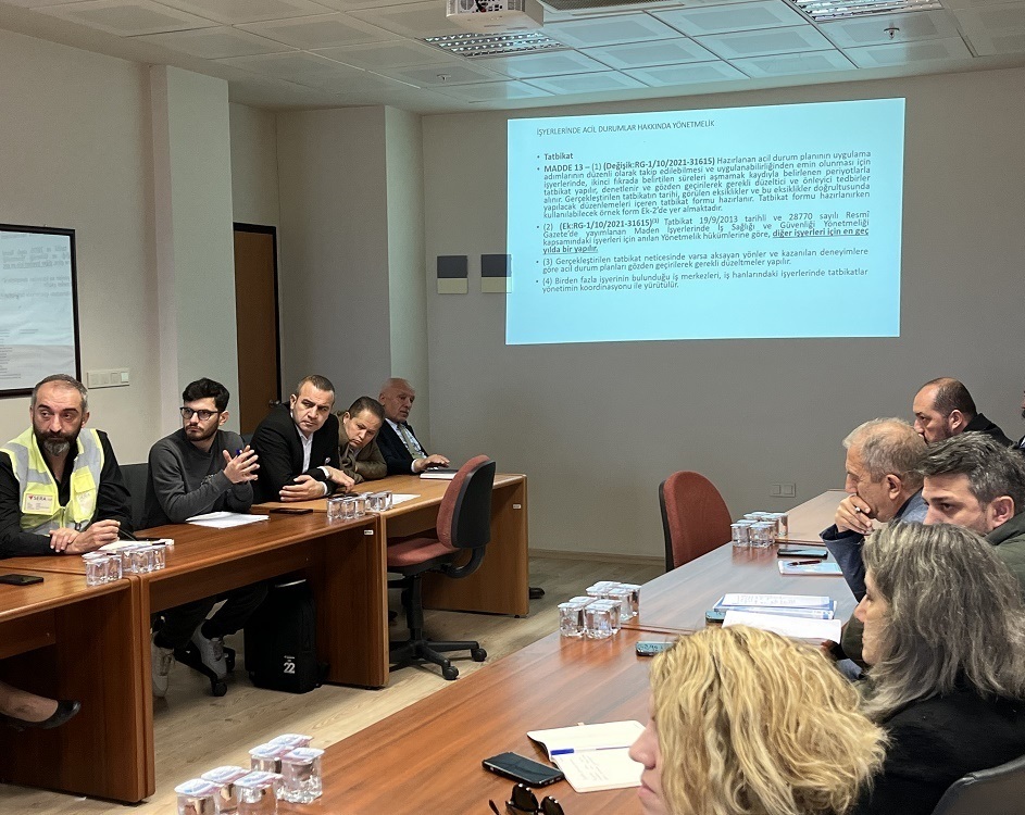 TRABZON HAVALİMANI BAŞMÜDÜRLÜĞÜ İŞ SAĞLIĞI VE GÜVENLİĞİ KURUL TOPLANTISI 12.11.2025 TARİHİNDE GERÇEKLEŞTİRİLMİŞTİR. 