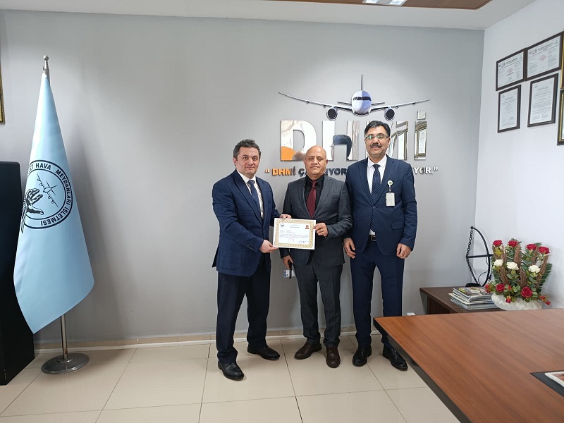 HAVALİMANI PERSONELLERİMİZE BAŞARI BELGESİ TAKDİM EDİLDİ