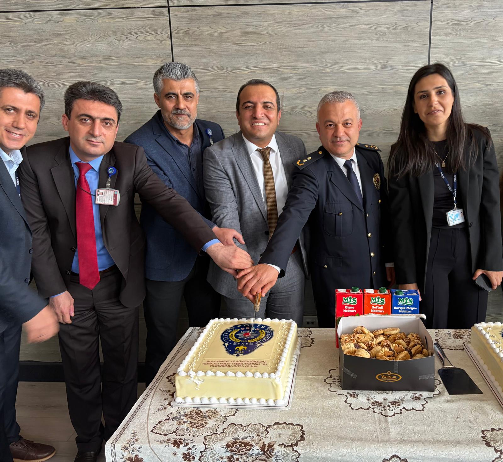 POLİS HAFTASI HAVALİMANINDA COŞKUYLA KUTLANDI