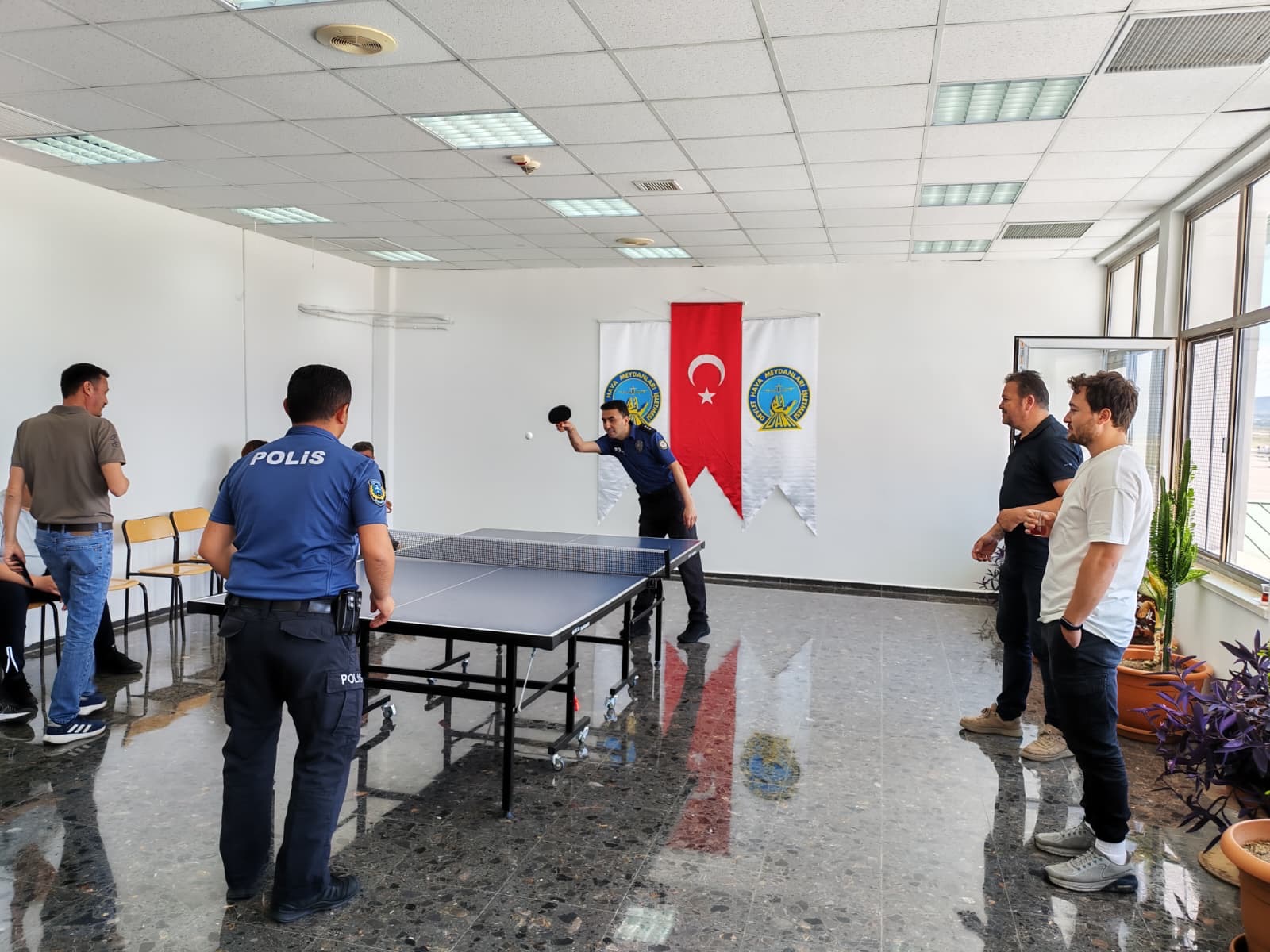 Isparta Süleyman Demirel Havalimanında Masa Tenisi Turnuvası Düzenlendi