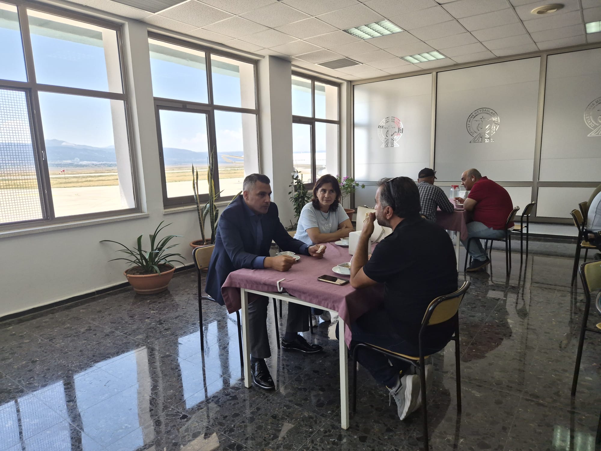 ISPARTA SÜLEYMAN DEMİREL HAVALİMANI’NDA AŞURE İKRAMI