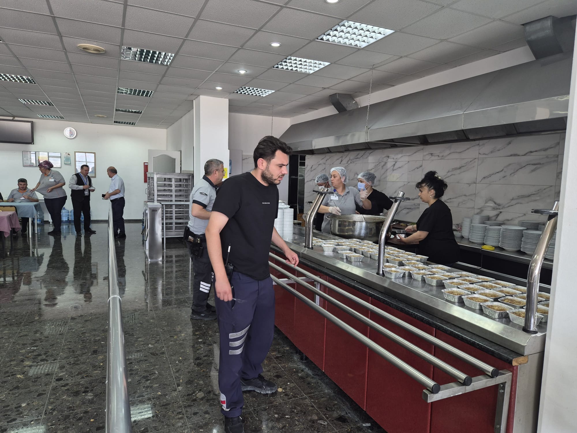 ISPARTA SÜLEYMAN DEMİREL HAVALİMANI’NDA AŞURE İKRAMI