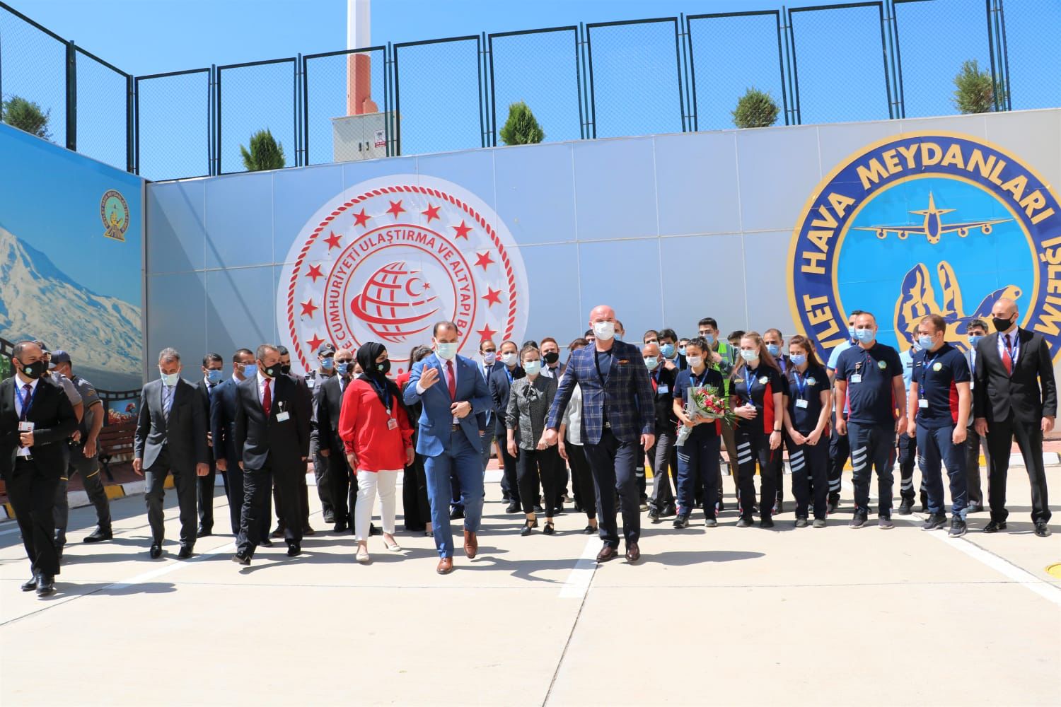 DHMİ GENEL MÜDÜR YARDIMCIMIZ SAYIN ENES ÇAKMAK HAVALİMANIMIZDA BİR DİZİ İNCELEMELERDE BULUNDU.