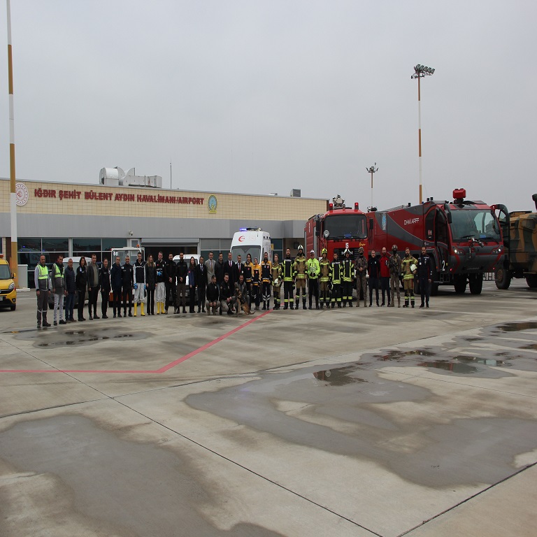 HAVALİMANIMIZDA BOMBA İHBAR TATBİKATI DÜZENLENDİ