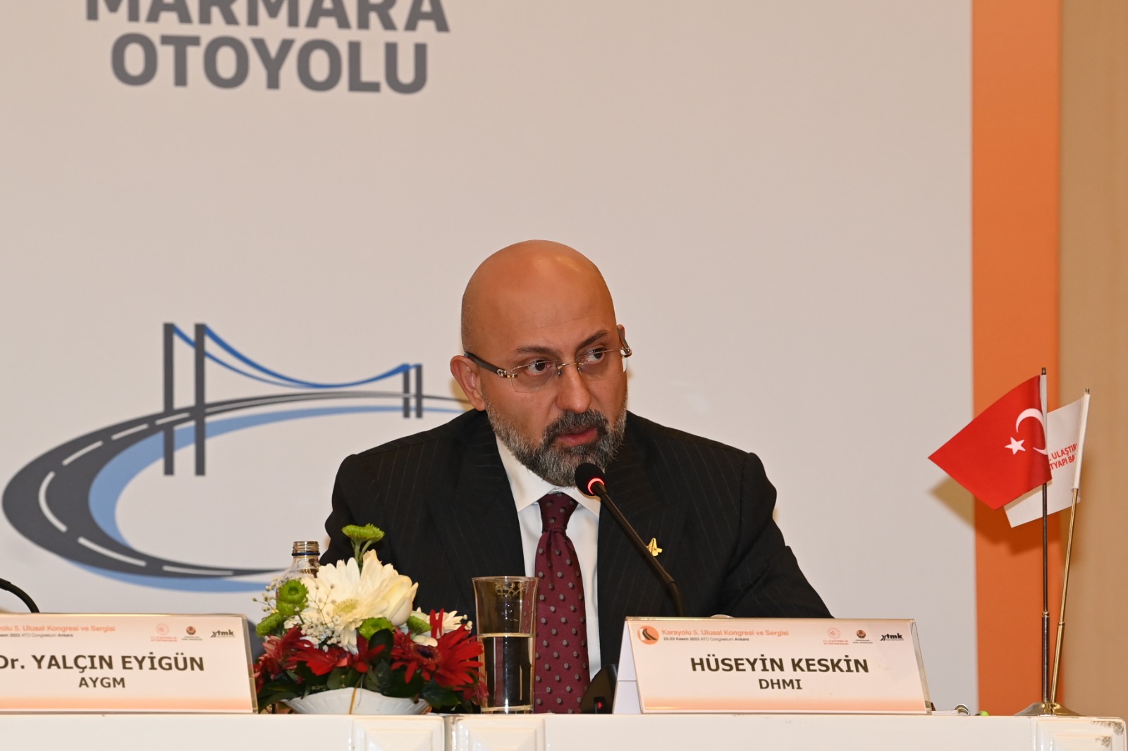 YK BAŞKANI VE GENEL MÜDÜRÜMÜZ HÜSEYİN KESKİN KARAYOLU 5. ULUSAL KONGRESİ VE SERGİSİ KAPSAMINDA DÜZENLENEN TÜRKİYE YÜZYILINDA ULAŞIM PANELİNDE KONUŞTU
