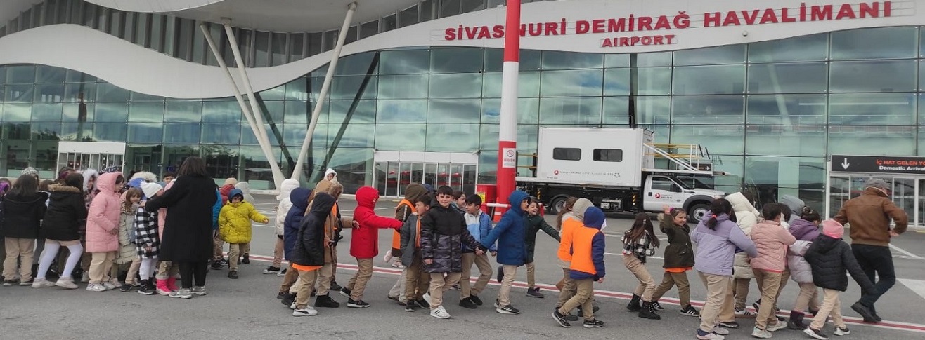 ÇOCUKLARIMIZI MİSAFİR ETMEYE DEVAM EDİYORUZ