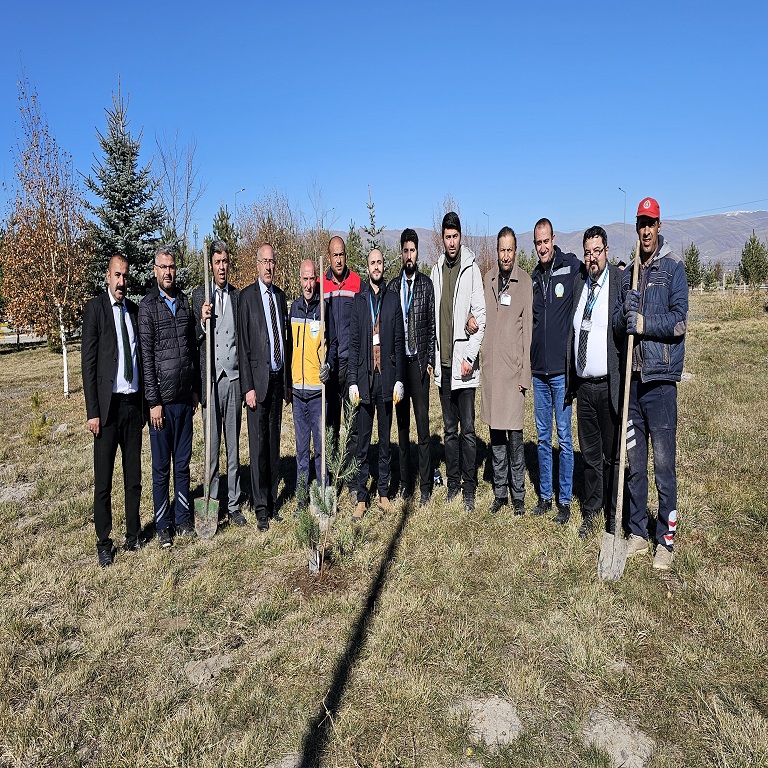 HAVALİMANIMIZDA MİLLİ AĞAÇLANDIRMA GÜNÜ FİDAN DİKİM ETKİNLİĞİ GERÇEKLEŞTİRİLDİ
