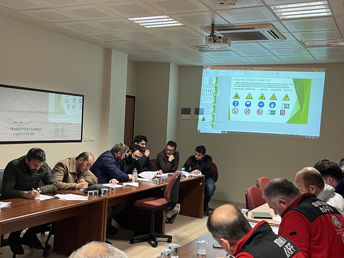 TRABZON HAVALİMANI BAŞMÜDÜRLÜĞÜ 2025 YILI İŞ SAĞLIĞI VE GÜVENLİĞİ KURUL TOPLANTISI GERÇEKLEŞTİRİLMİŞTİR. 