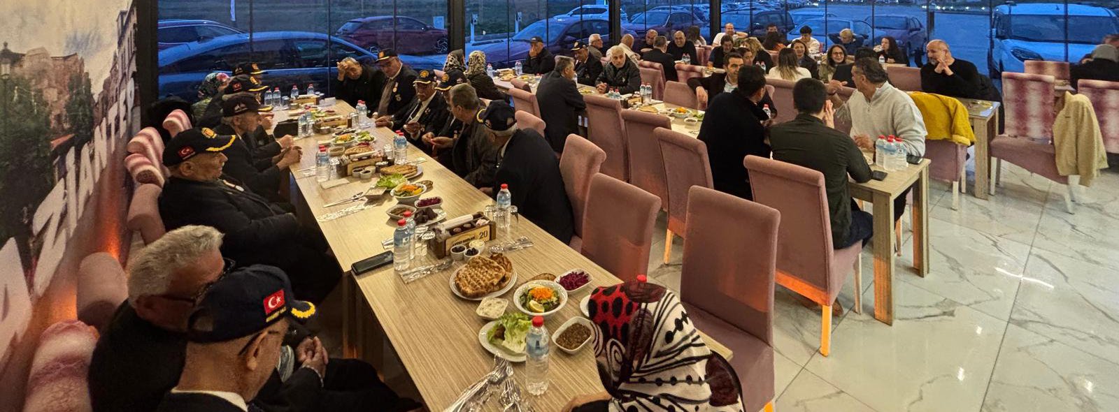Geleneksel İftar Yemeği