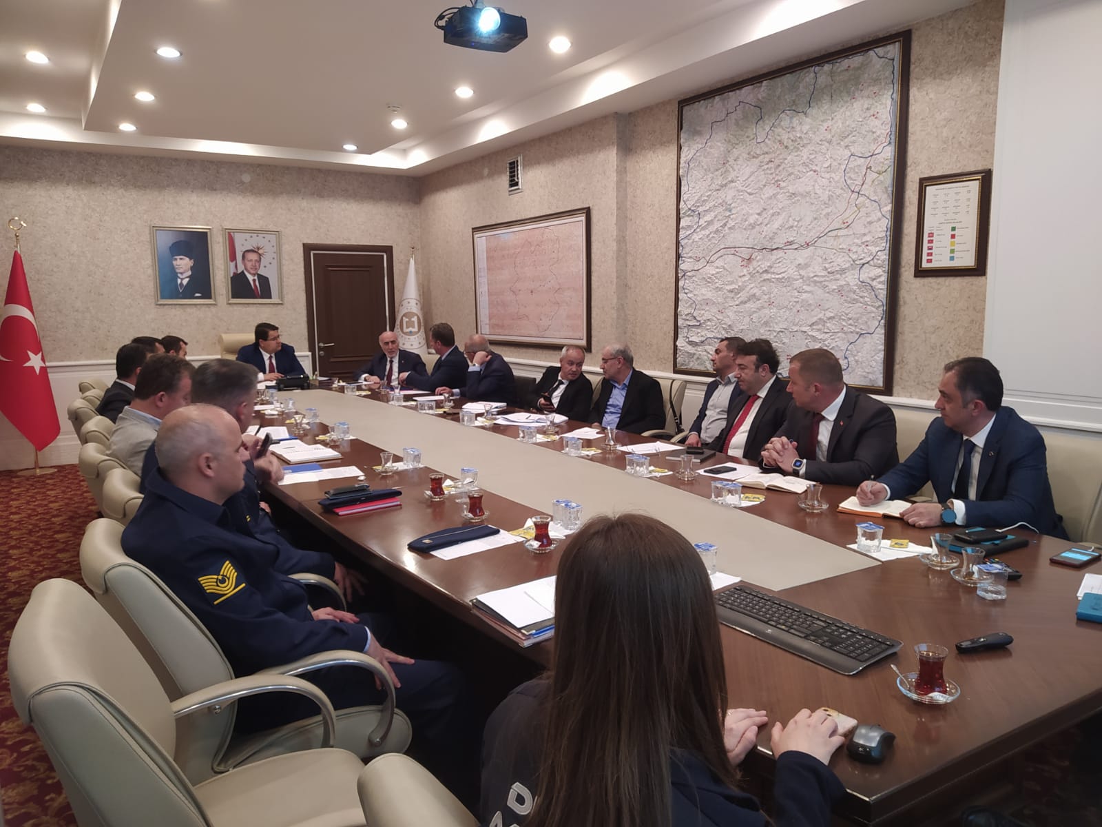 HAVALİMANIMIZ ÇEVRESİNDE OLUŞAN SU BİRİKİNTİLERİ TAHLİYE EDİLİYOR