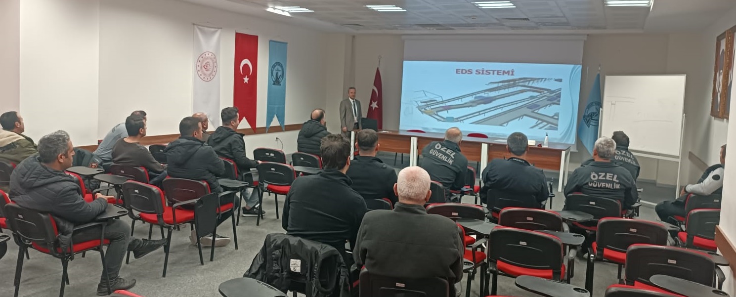 DİYARBAKIR HAVALİMANI MÜDÜRLÜĞÜNDE KURS-3 KONTROL NOKTASI GÜVENLİK UYGULAMALARI EĞİTİMİ (TAZELEME), KURS-17 TEDARİK TARAMA EĞİTİMİ (TAZELEME ) VE KURS-4 UÇAK ALTI BAGAJ TARAMA EĞİTİMİ (TAZELEME) VERİLDİ