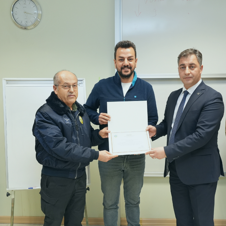 DHMİ HAVACILIK AKADEMİSİNDEN İNSANSIZ HAVA ARACI OPERATÖRLERİNE EĞİTİM