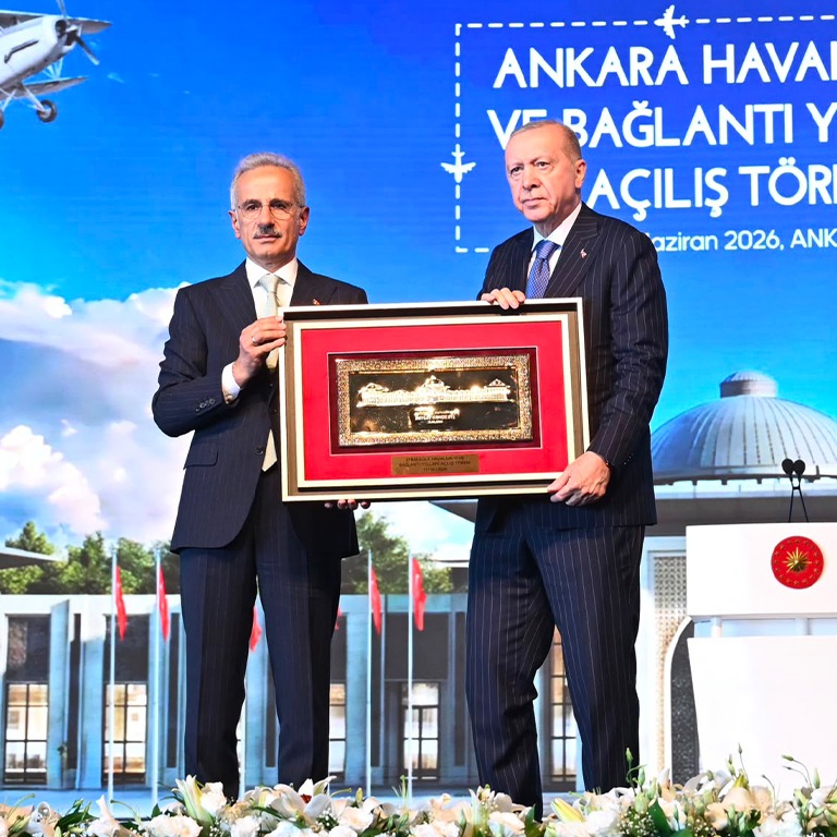 CUMHURBAŞKANI ERDOĞAN, ANKARA HAVALİMANI VE BAĞLANTI YOLLARINI HİZMETE AÇTI